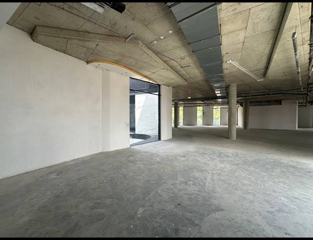 735M² OFFICE TO LET IN SANDTON CENTRAL